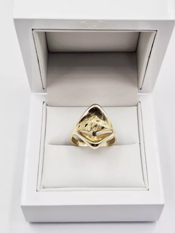 zloty-pierscionek-ze-wzorem-313gr-p585-kamien-17088-524288