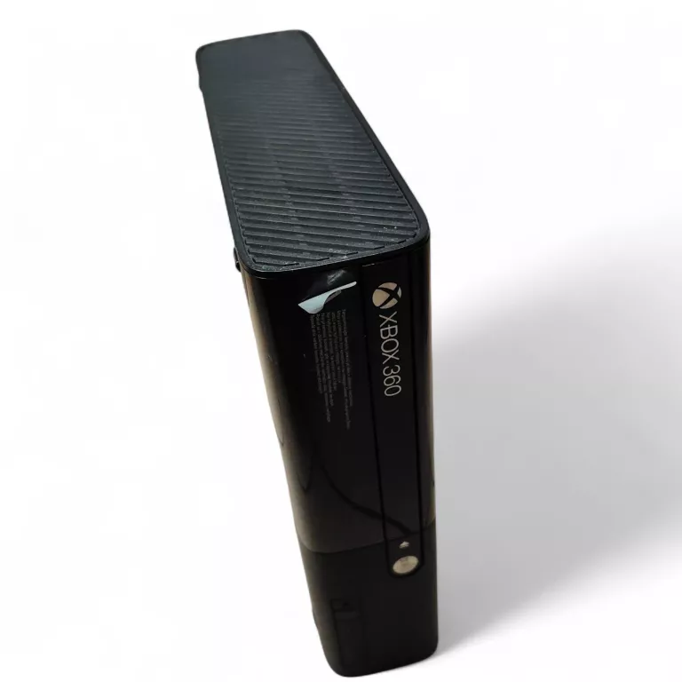 xbox-360-e-250gb-3x-pad-kinect-zasilacz-liczba-kontrolerow-w-zestawie-205994-225550
