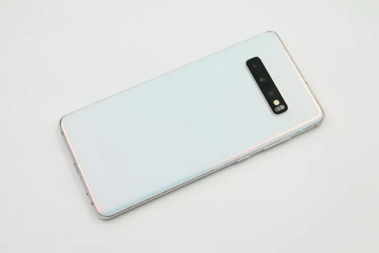 TELEFON SAMSUNG GALAXY S10+ KOMPLET