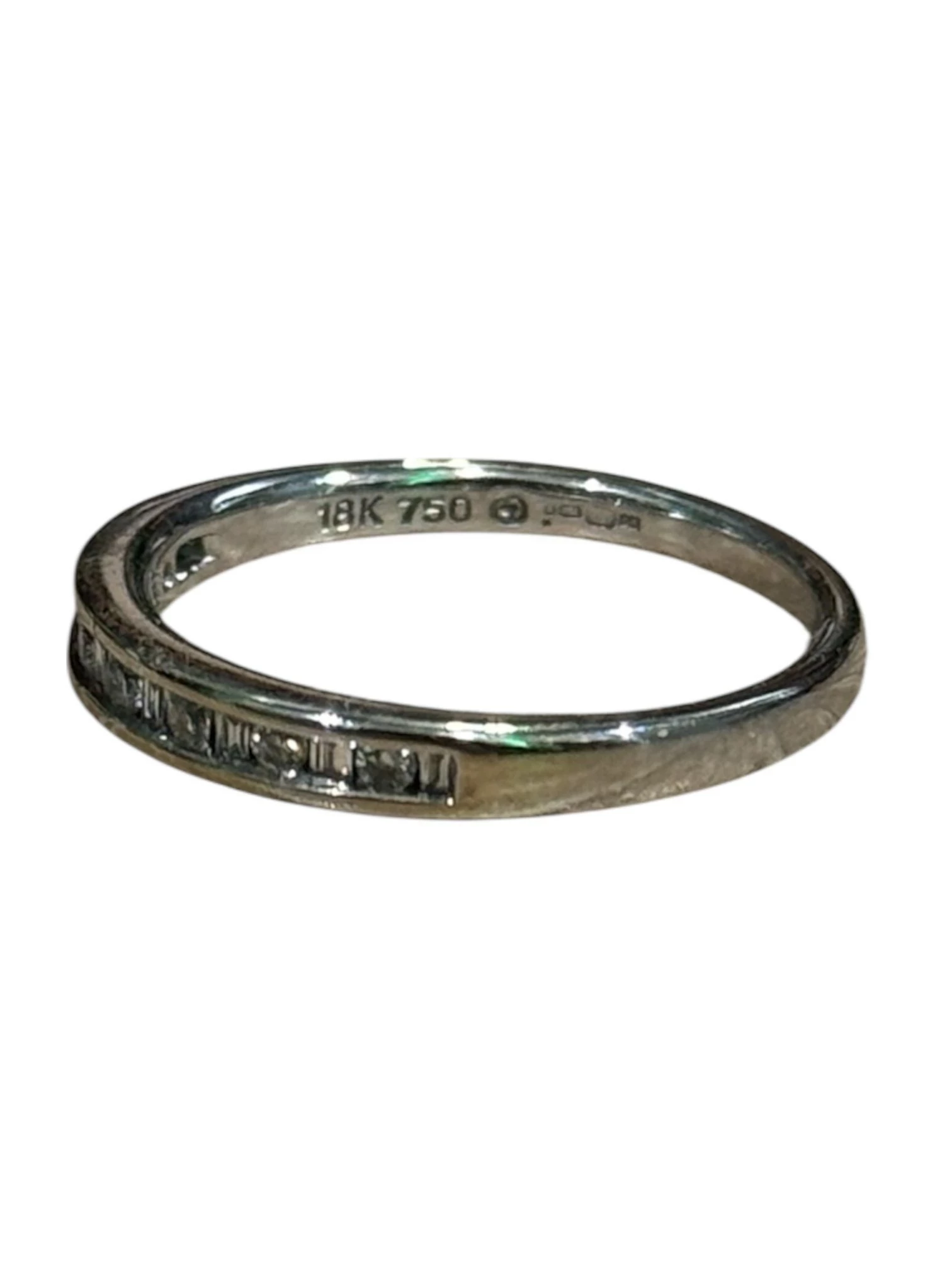 zloty-pierscionek-z-brylantem-750-228g-12r-certyfikat-kamien-17088-8388608