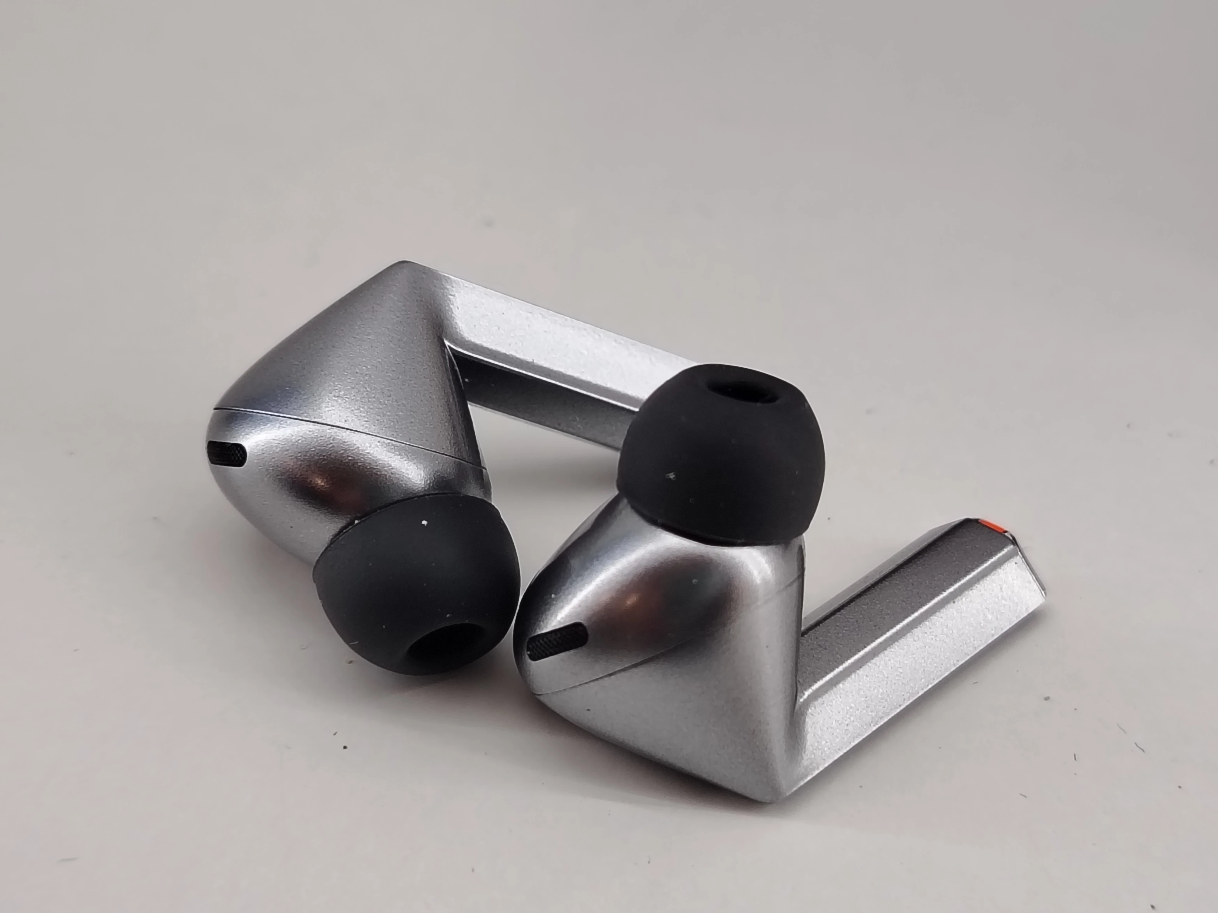 sluchawki-samsung-buds-3-pro-kolor-dominujacy-129357-8