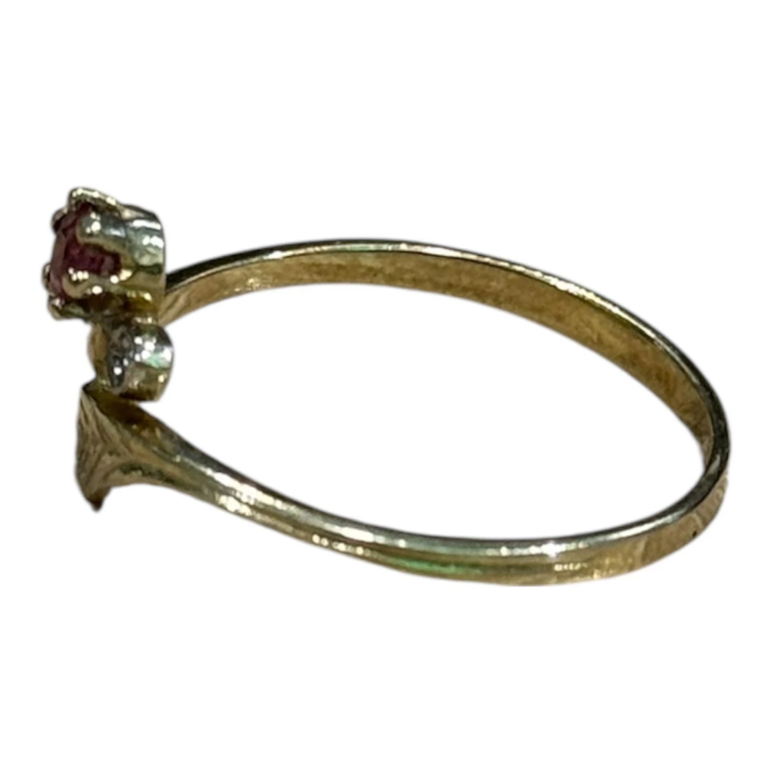 wyrob-jubilerski-uzywany-pierscionek-z-brylantem-material-15835-2