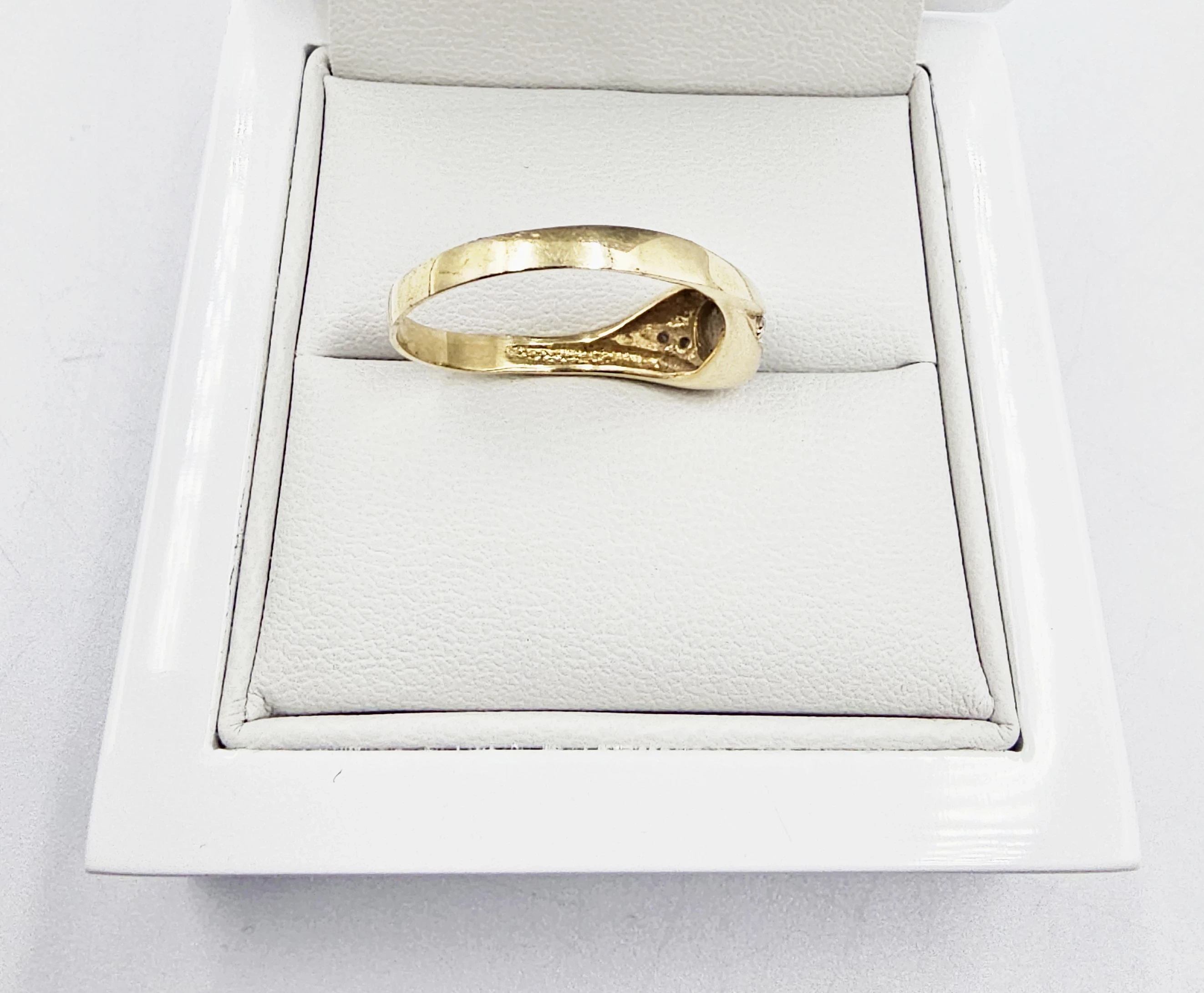 zloty-pierscionek-z-kamieniami-297gr-p585-rozmiarsrednica-wew-mm-372-20