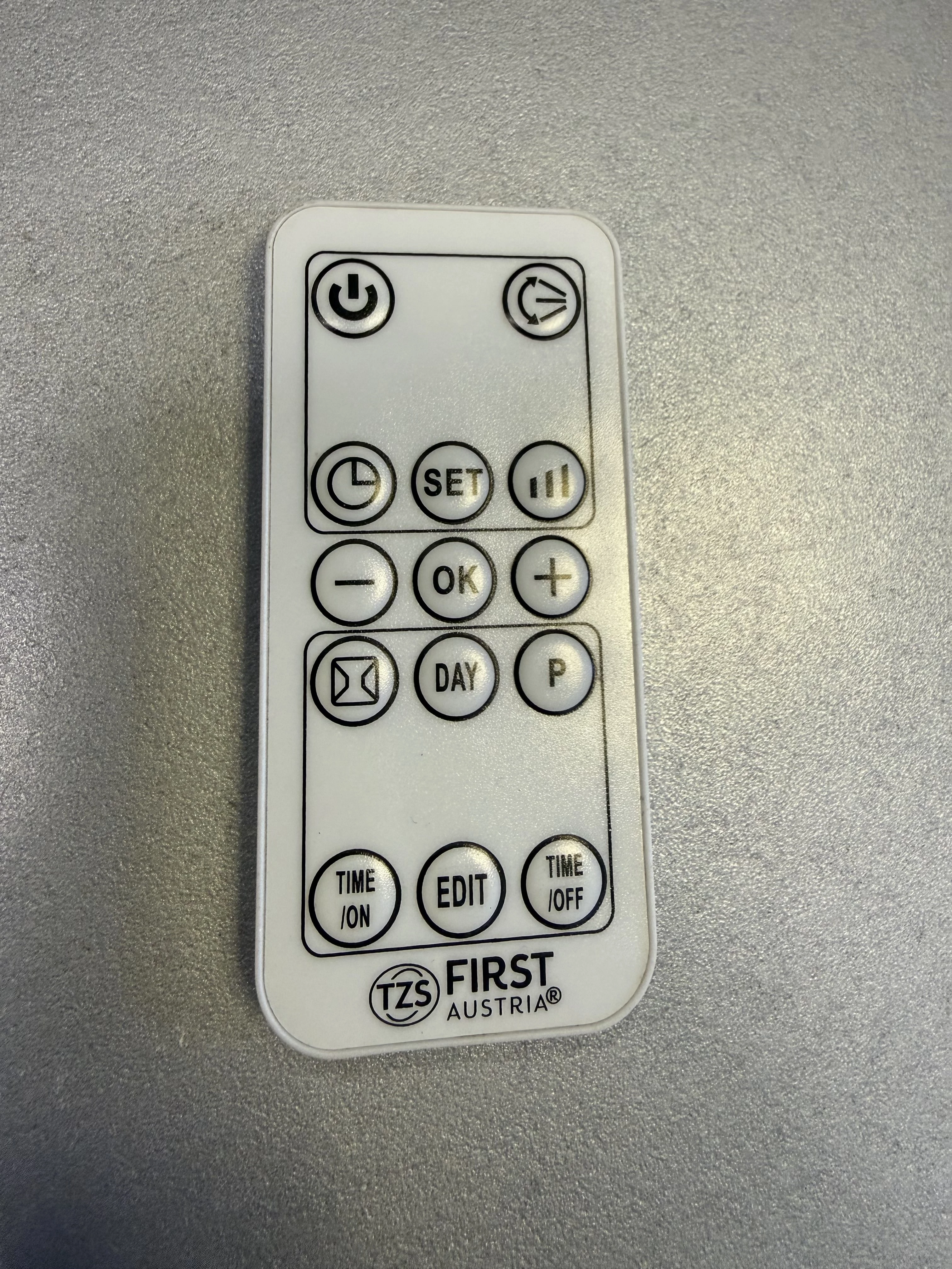 kurtyna-powietrzna-first-fa-5571-2-z-pilotem-kolor-dominujacy-129357-2