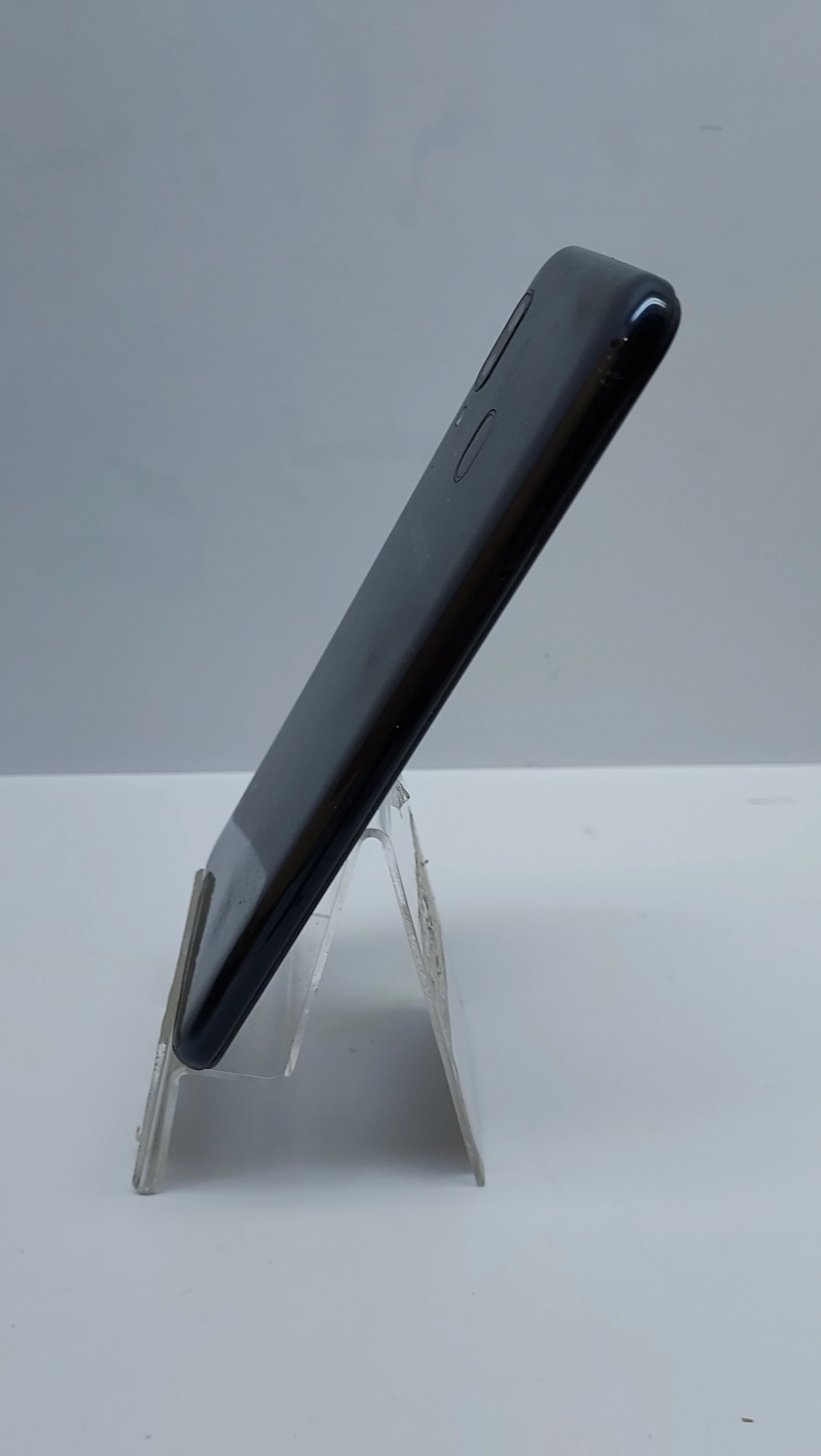 telefon-samsung-galaxy-a20s-332gb-ean-gtin-8806090681158