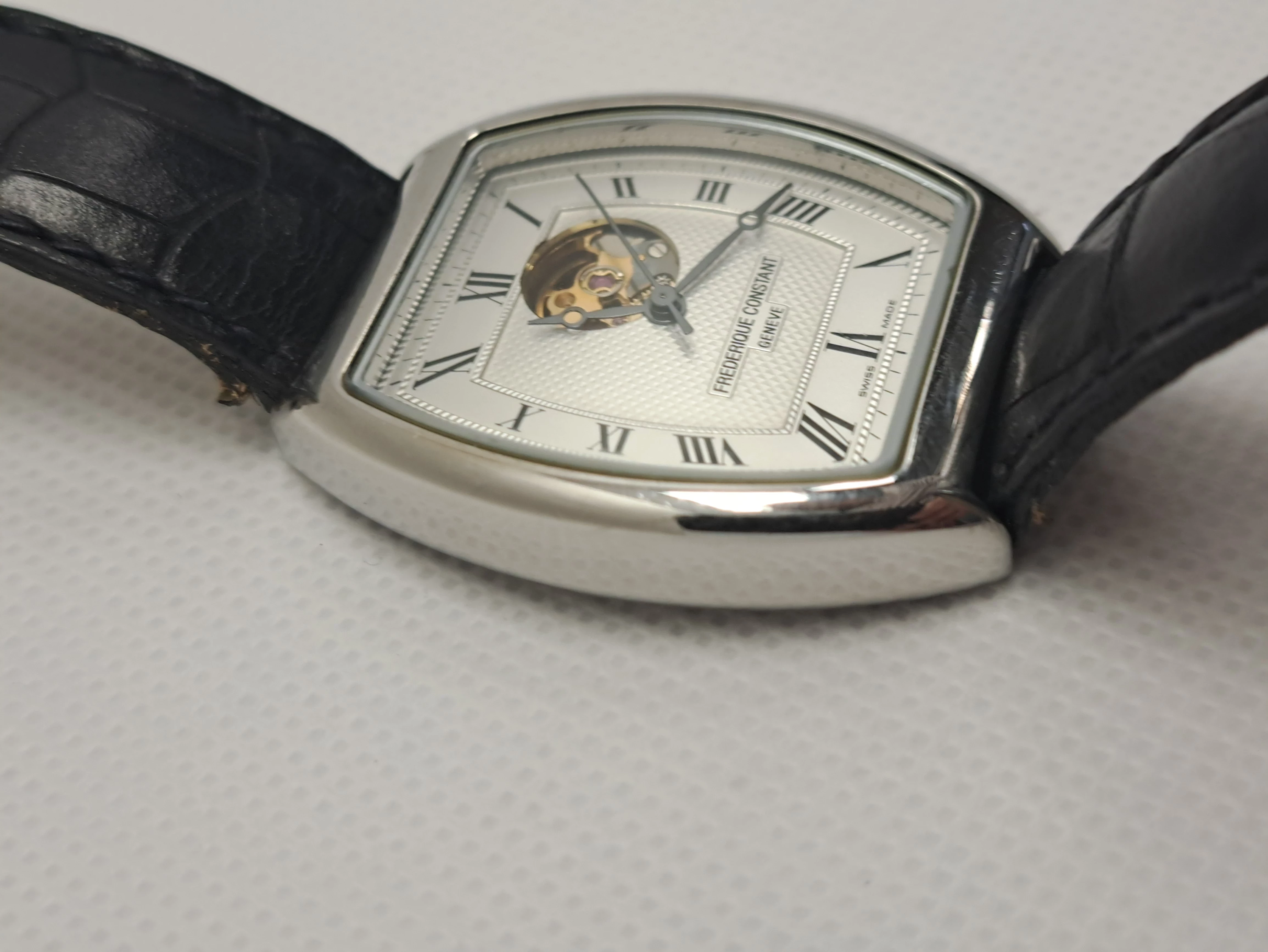 zegarek-frederique-constant-1079896-wodoszczelnosc-129221-1