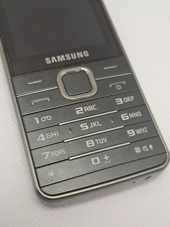 TELEFON SAMSUNG GT-S5610