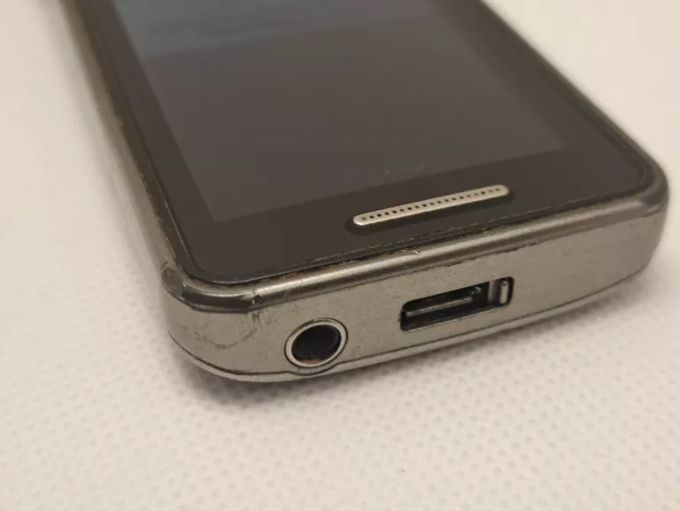 TELEFON SAMSUNG GT-S5610