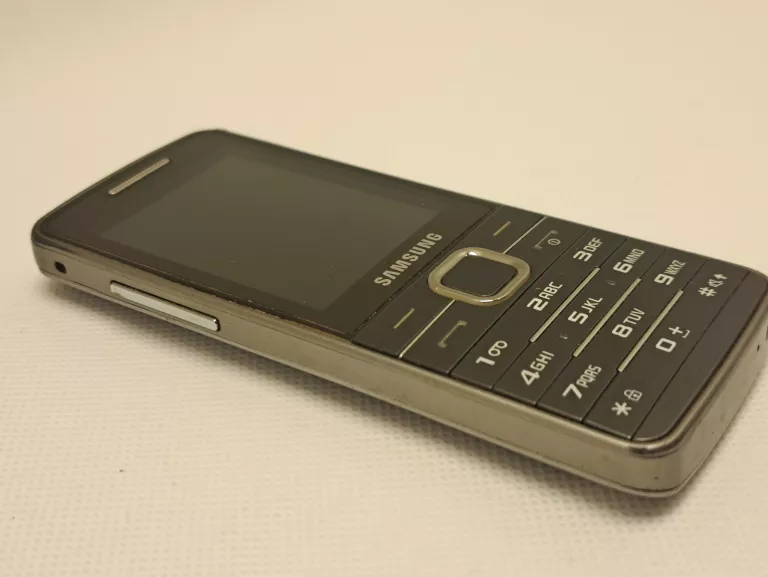 TELEFON SAMSUNG GT-S5610