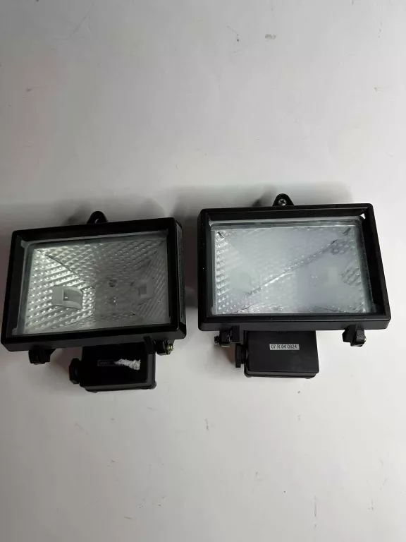 halogen-flood-light-2-sztuki-elro-halogen-spot-hl150-pilsudskiego-91-zawiercie