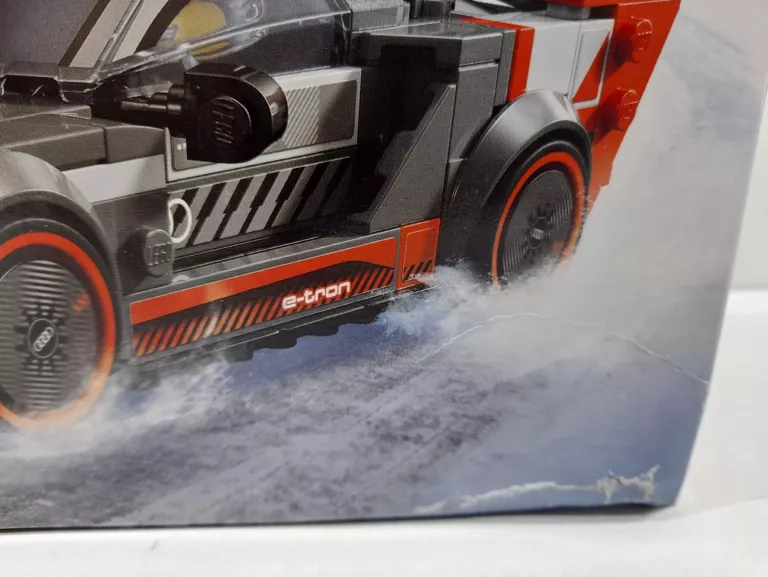 LEGO SPEED CHAMPIONS 76921 WYŚCIGOWE AUDI S1 E-TRON USZKODZONE PUDEŁKO
