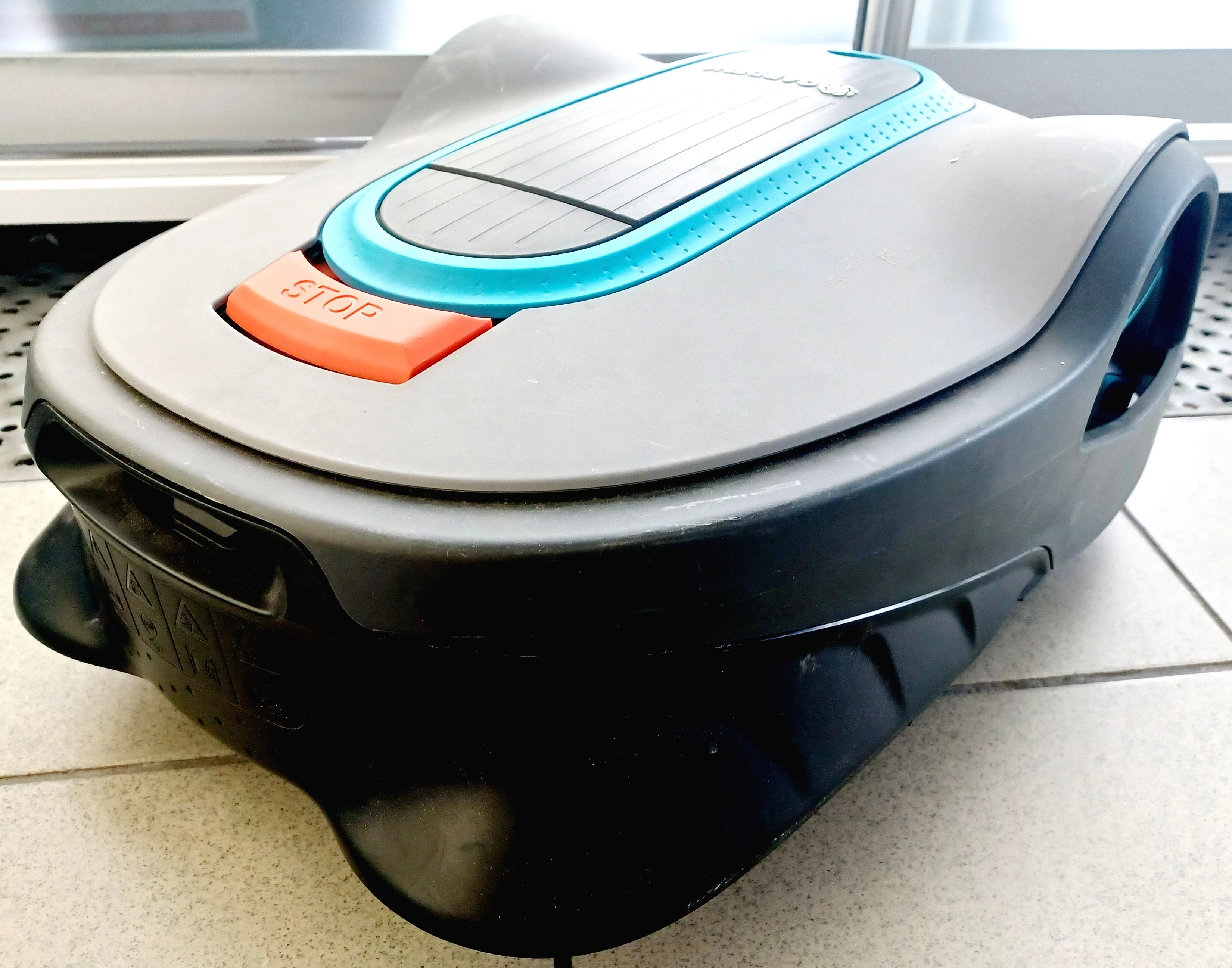 robot-koszacy-gardena-sileno-city-500-15002-32-sterowanie-bluetooth-seria-sileno