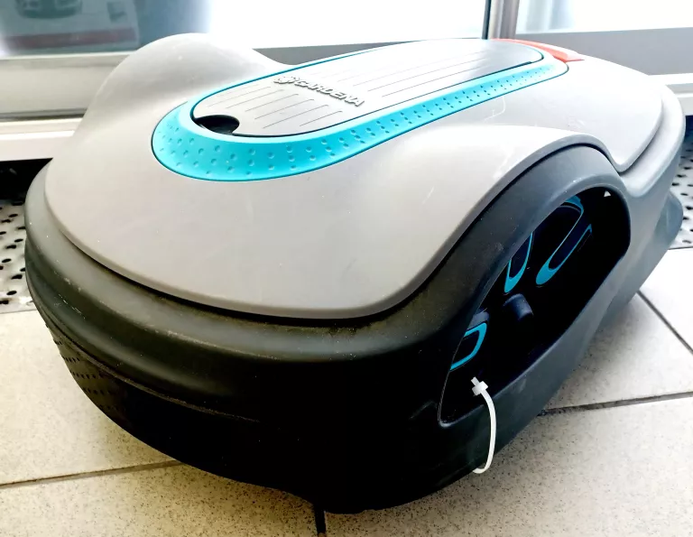 robot-koszacy-gardena-sileno-city-500-15002-32-sterowanie-bluetooth-ean-gtin-5906892424441