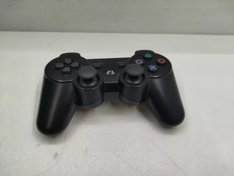 KONSOLA  PS3 SUPER SLIM 500 GB +PAD +OKABLOWANIE