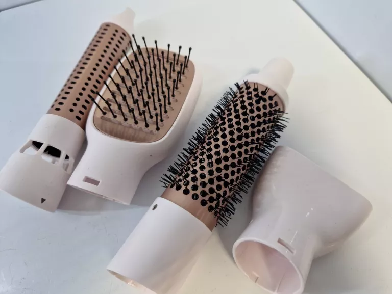 LOKÓWKO SUSZARKA Z JONIZACJĄ PHILIPS 4 NASADKI 800W BHA310/00