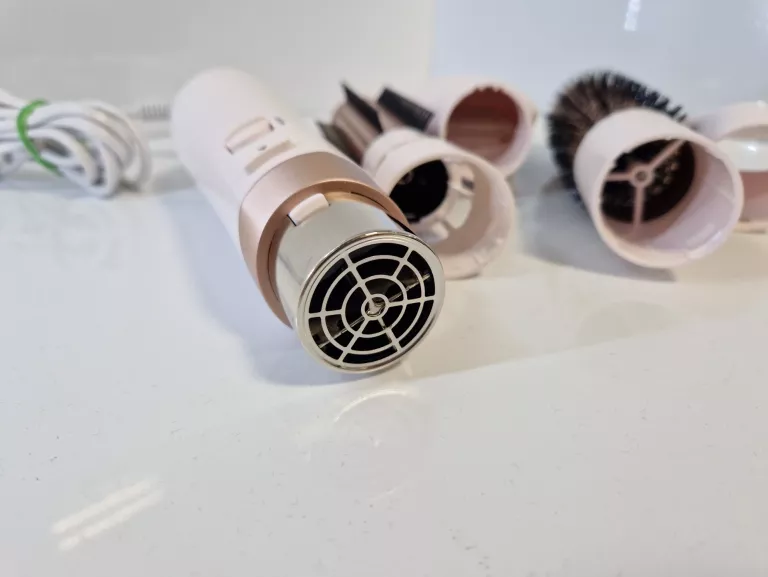 LOKÓWKO SUSZARKA Z JONIZACJĄ PHILIPS 4 NASADKI 800W BHA310/00
