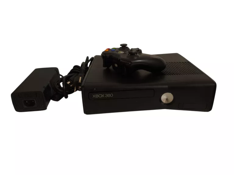 KONSOLA XBOX 360 +PAD+ZAS