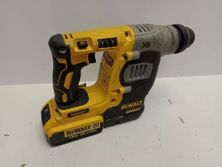MŁOTOWIERTARKA DEWALT DCH273 SDS PLUS 400 W