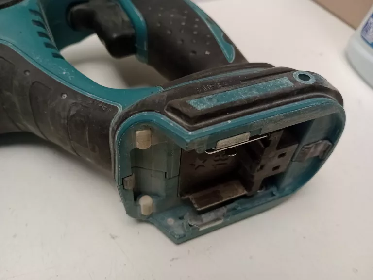 MŁOTOWIERTARKA MAKITA DHR241 WAL