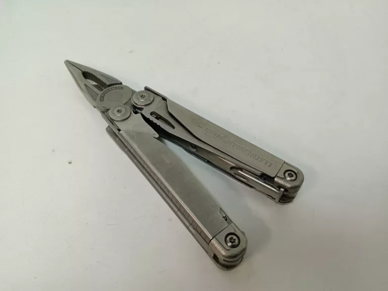 MULTITOOL LEATHERMAN SURGE