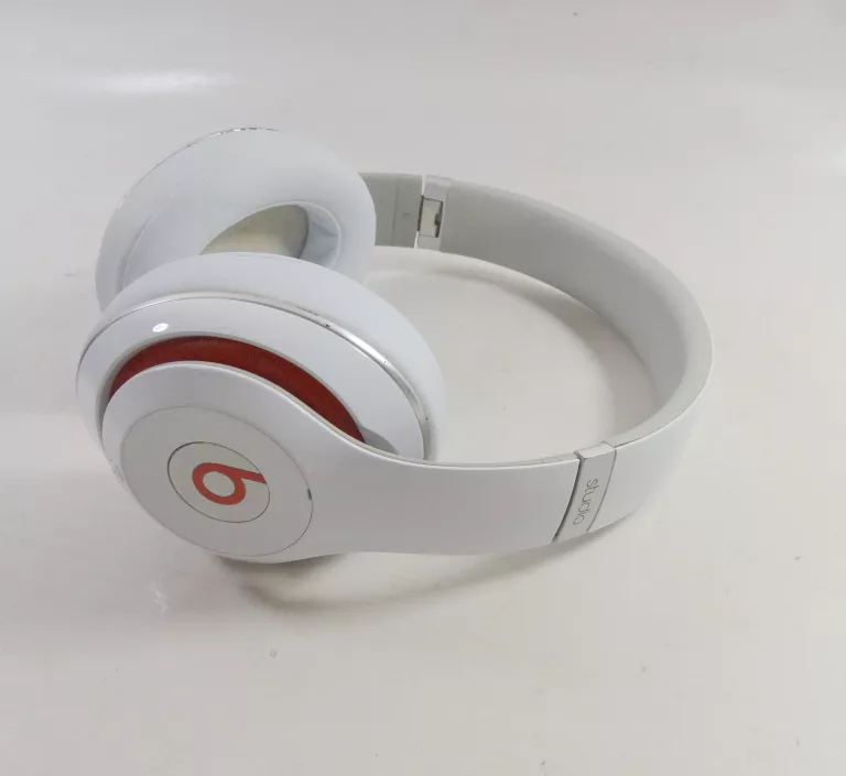 BEATS SOLO 2 SŁUCHAWKI ETUI