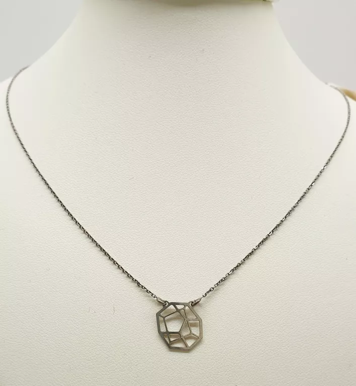 CELEBRYTKA FIGURA GEOMETRYCZNA SREBRO 925 1,4G