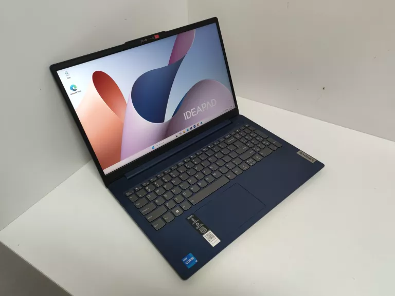 LAPTOP LENOVO IDEAPAD SLIM 3 14IAH8