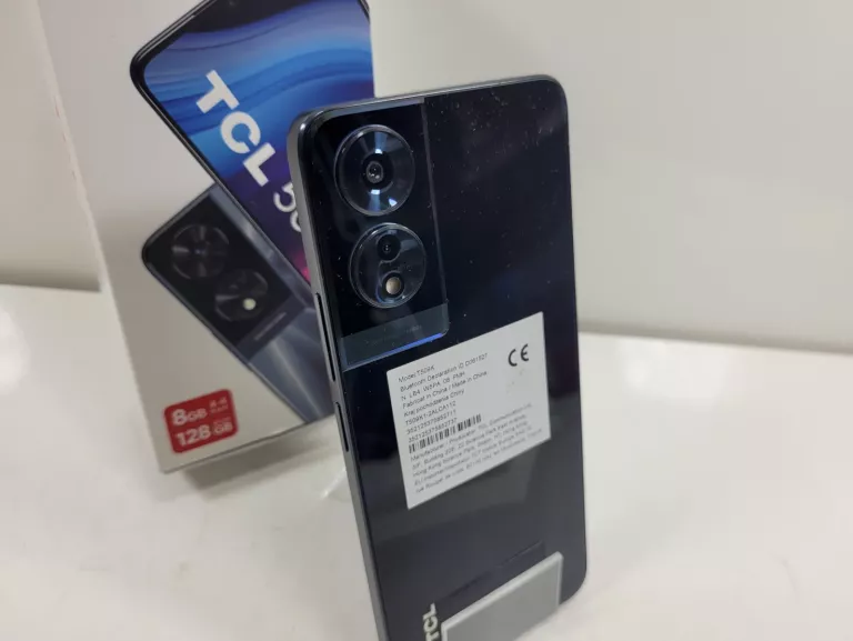 TELEFON TCL 505