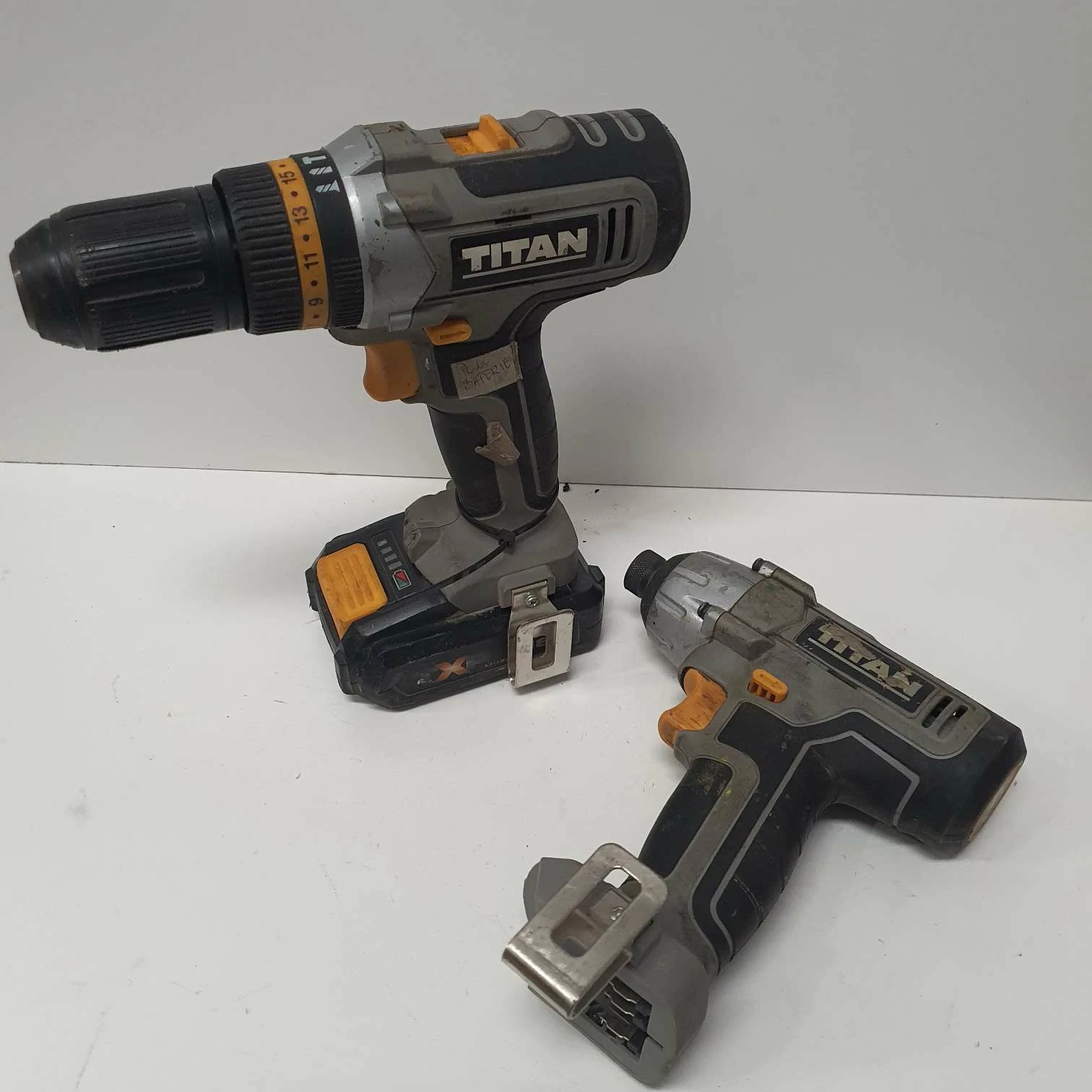zestaw-wiertarko-wkretarka-zakretarka-udarowa-titan-18v-20ah-ean-gtin-4713268476123
