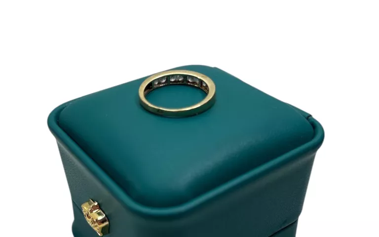 ŚLICZNY ZŁOTY PIERŚCIONEK Z CYRKONIAMI 585 1,62G R11