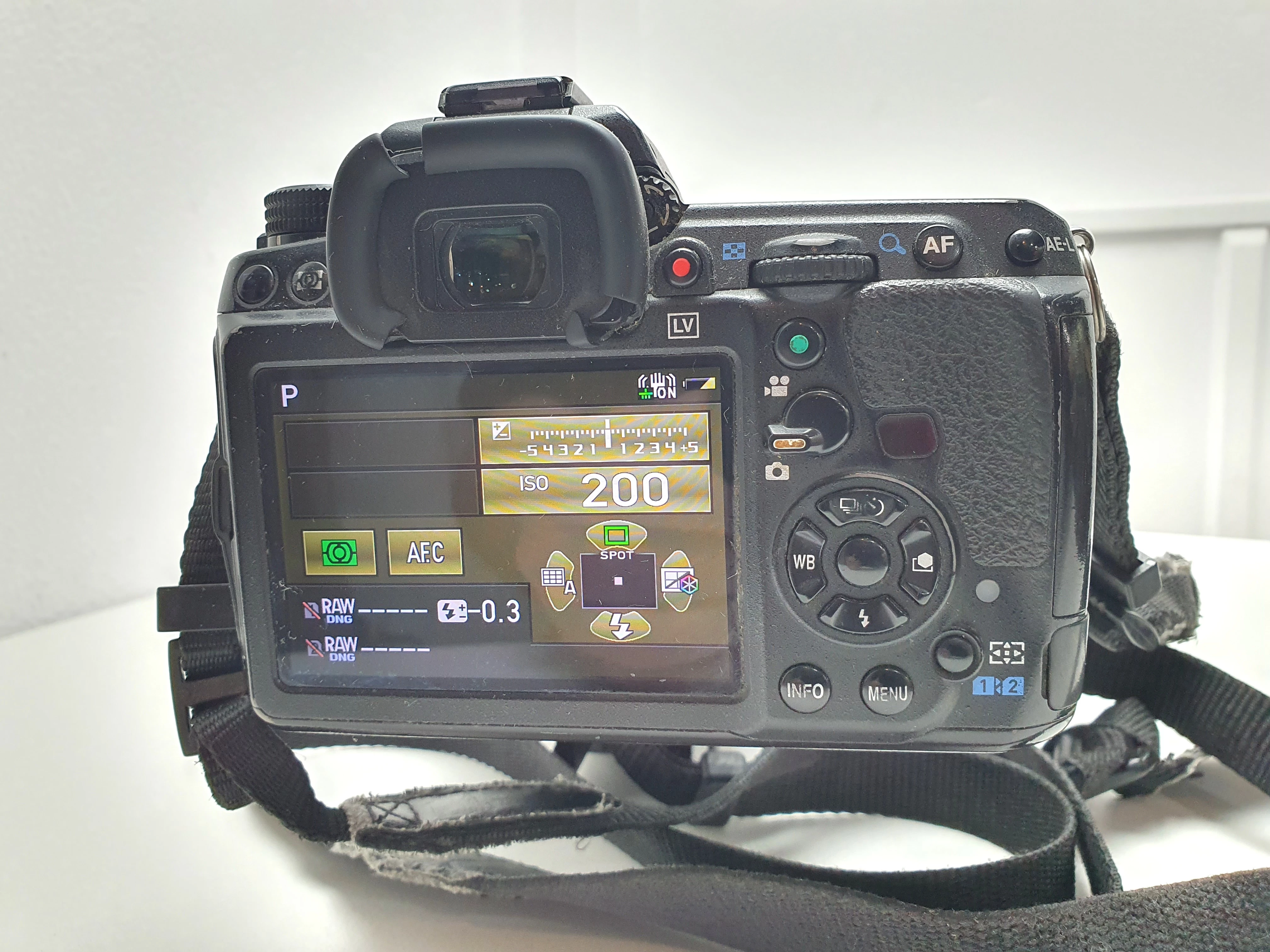 lustrzanka-pentax-k-3-ii-z-obiektywem-sigma-50-500-45-63-apo-hsm-zdjecia-seryjne-1200