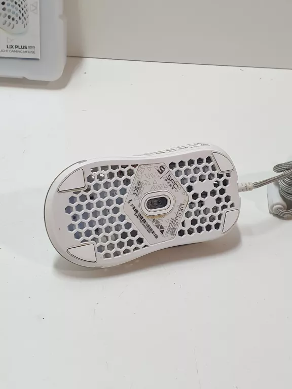 SPC GEAR LIX PLUS ONYX WHITE +PUD