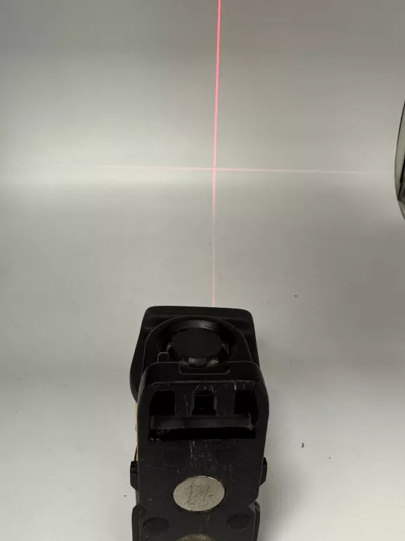 LASER KRZYZOWY DEWALT DW087