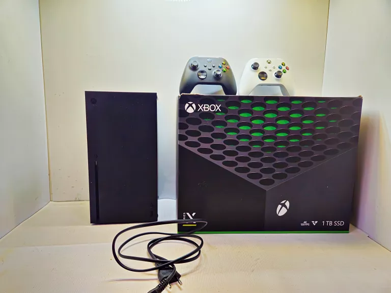 KONSOLA XBOX SERIES X 1TB KOMPLET 2 PADY ZASILACZ