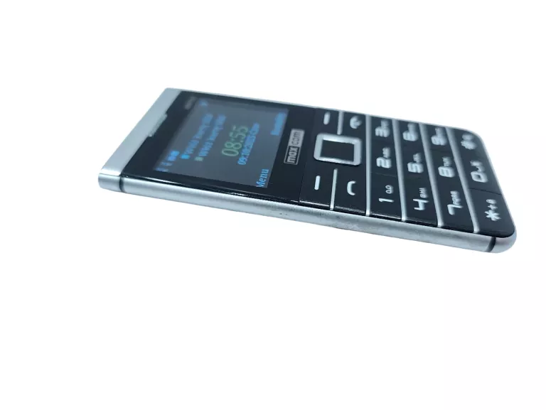 TELEFON MAXCOM MM760