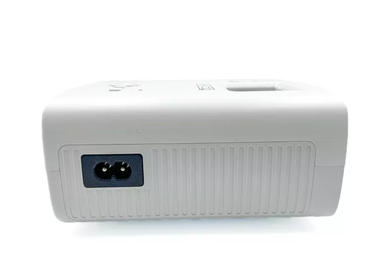 PROJEKTOR AKATUO XR21