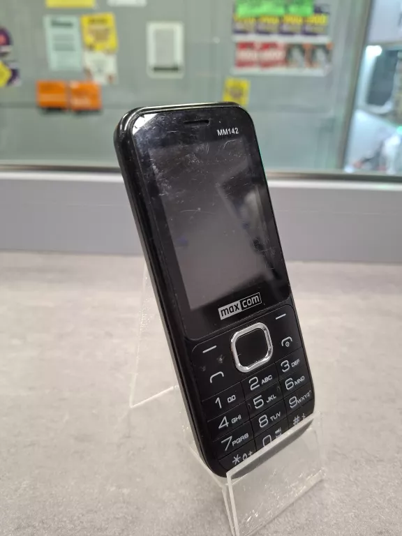 TELEFON MAXCOM MM142