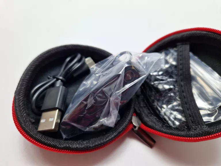 BEZPRZEWODOWA SŁUCHAWKA DO ROZMÓW DO UCHA BLUETOOTH NEE BEE LC-B45