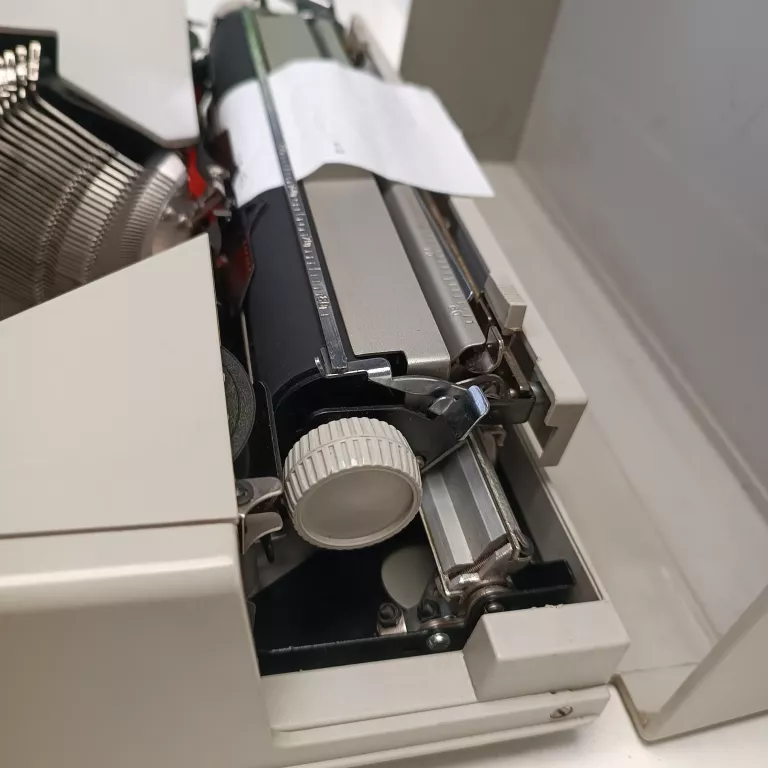 MASZYNA DO PISANIA FACIT 1600