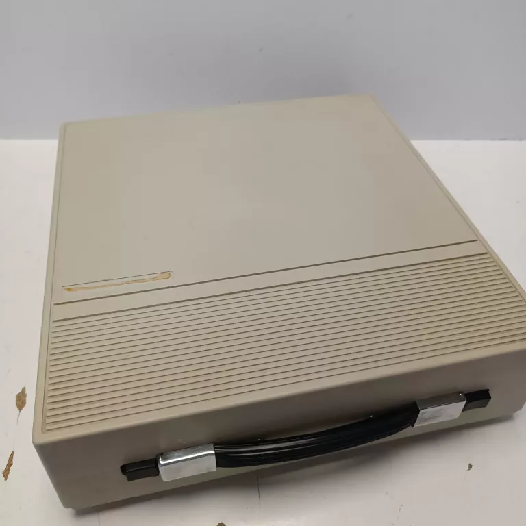 MASZYNA DO PISANIA FACIT 1600