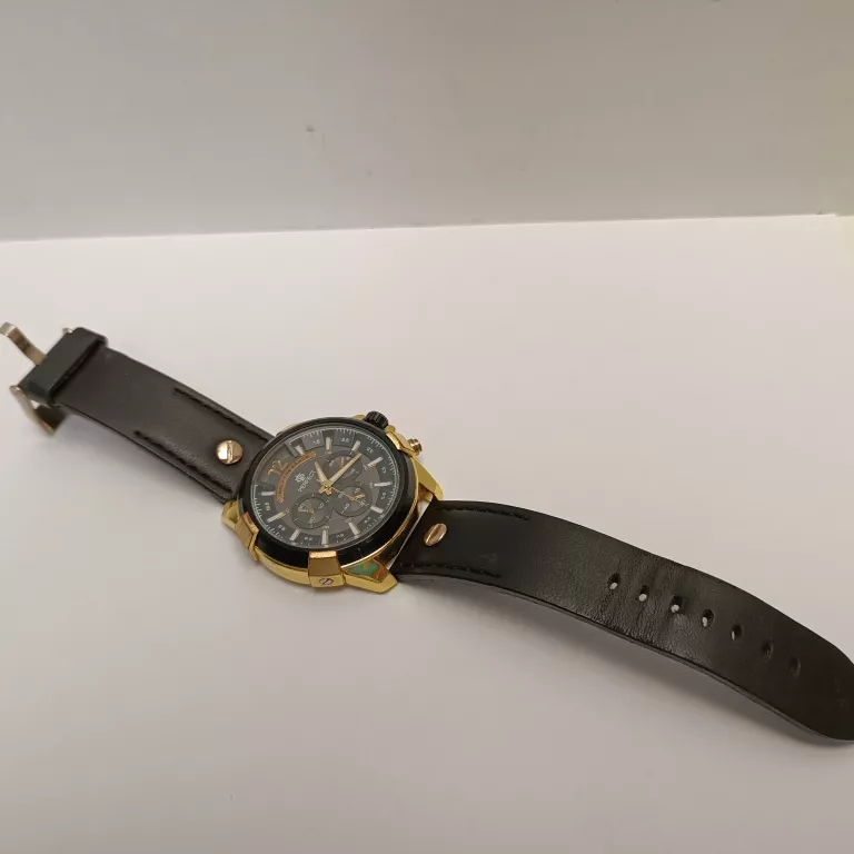 ZEGAREK PERFECT W290