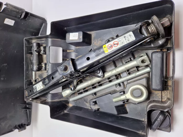 ZESTAW NAPRAWCZY WALIZKA POD FOTEL PASAŻERA DO DUCATO JUMPER BOXER