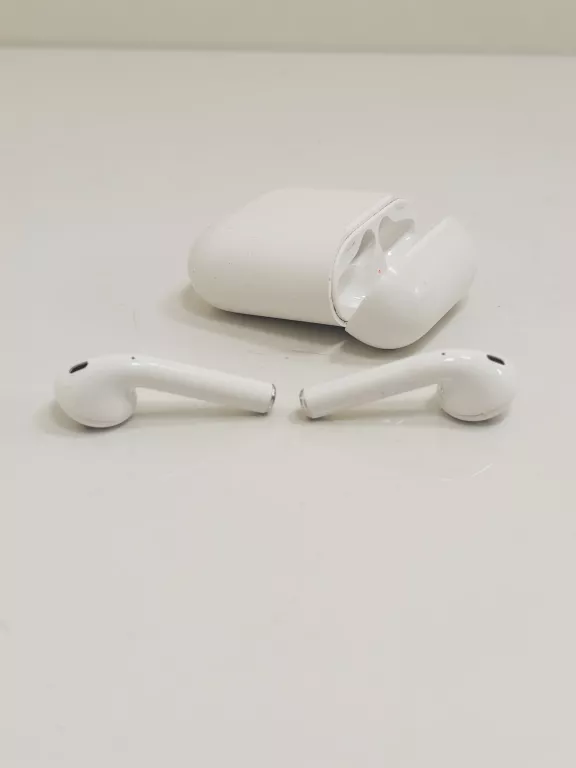 SŁUCHAWKI AIRPODS A2031
