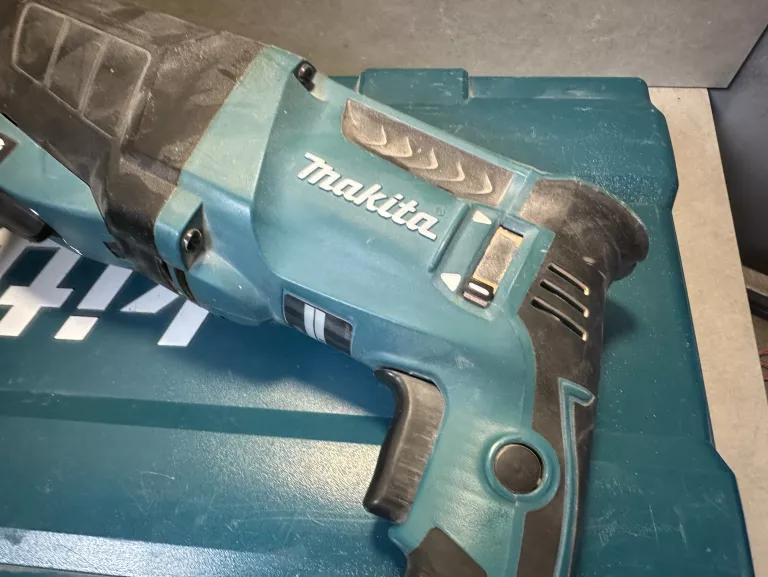 MŁOTOWIERTARKA MAKITA HR2630/WALIZKA