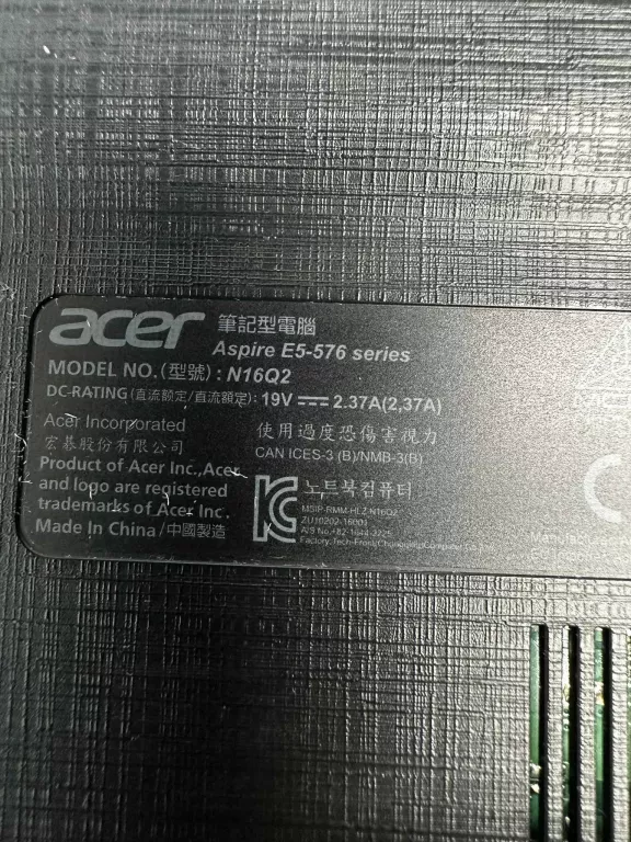 LAPTOP ACER ASPIRE E5-576 6GB/500GB, WIN10, CORE I3