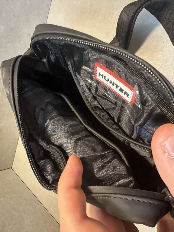 TOREBKA HUNTER  MAŁA CZARNA