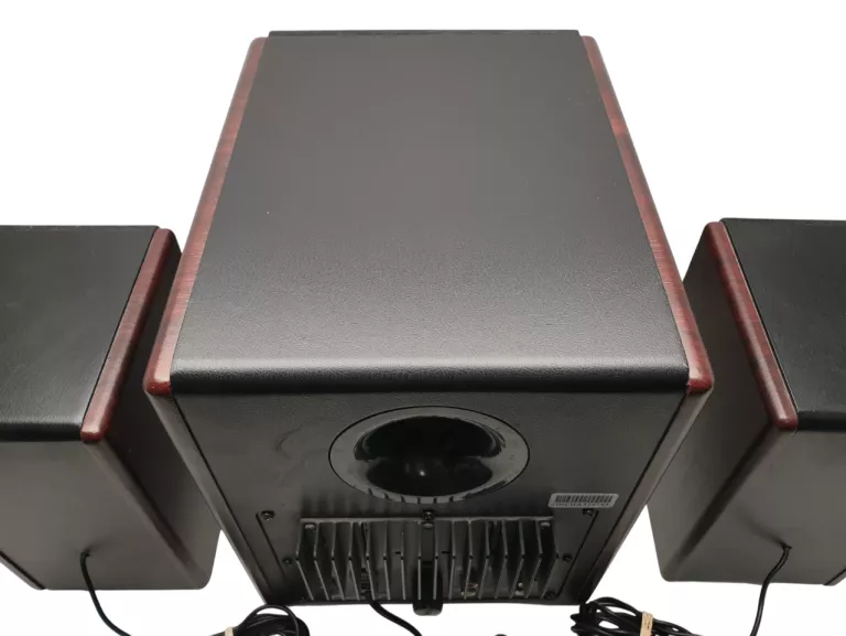 zestaw-glosnikow-21-microlab-v12-fc330-moc-subwoofera-rms-2400