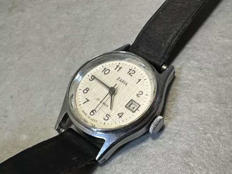 ZEGAREK ZARIA 22 JEWELS