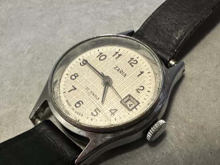 ZEGAREK ZARIA 22 JEWELS