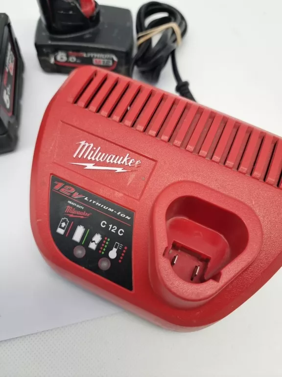 ZESTAW MILWAUKEE ŁADOWARKA AKU 5.0AH M12 PLUS M18 5.0AH